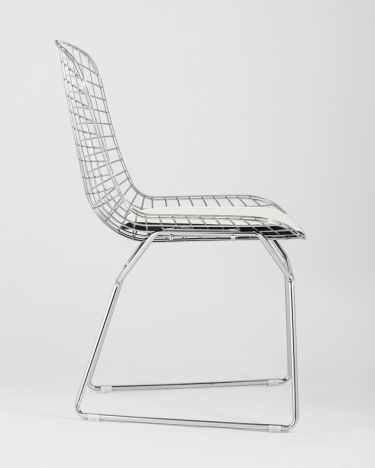 Стул обеденный Stool Group Bertoia с белой подушкой из экокожи