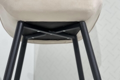 Стул Мебельсон Лари CHS.06 пломбир велюр/черный