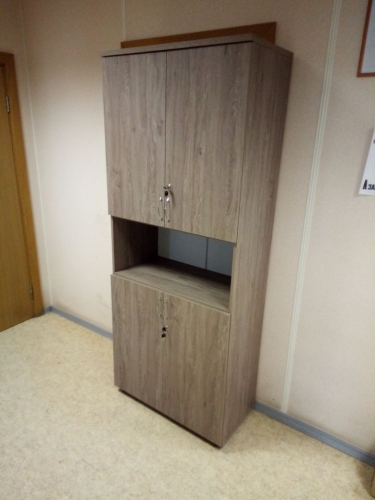 Шкаф высокий закрытый с нишей Персона Грата Twin 16.16.151 Дуб Верцаска